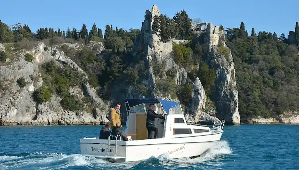 "Duino-Bocche del Timavo": le suggestive escursioni in barca nel Golfo proseguono il 13 agosto - 
