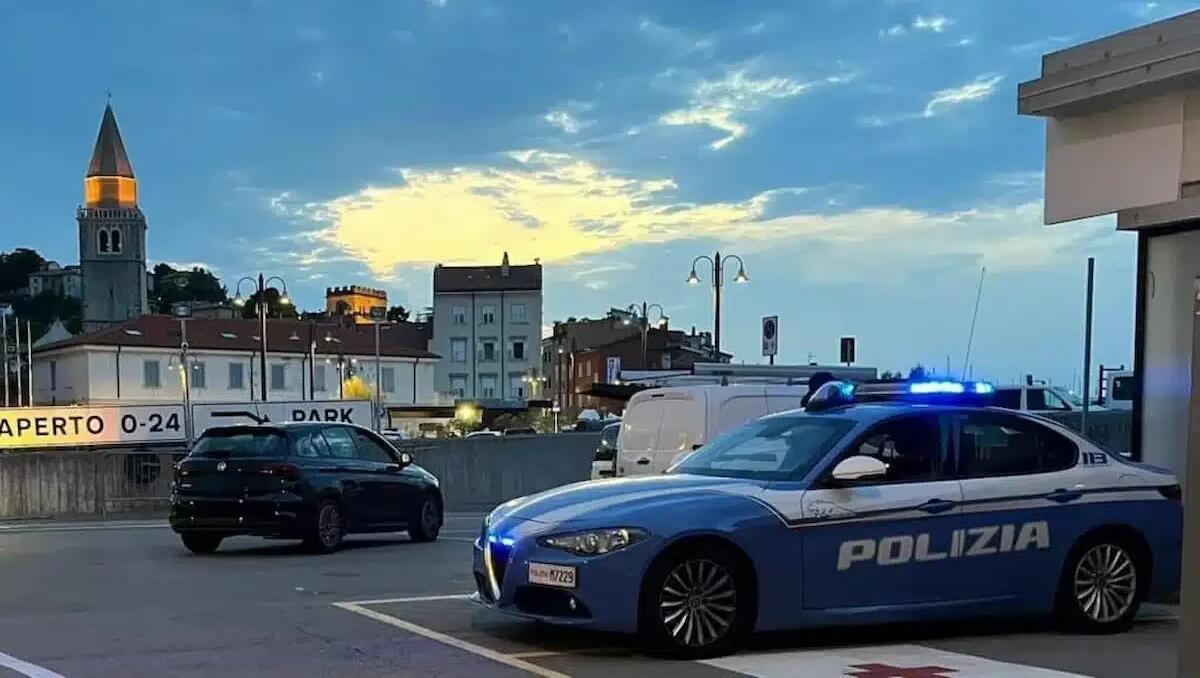 Nei giorni della visita del Papa, lasciò in stazione una valigia con dentro un'arma: arrestato - 
