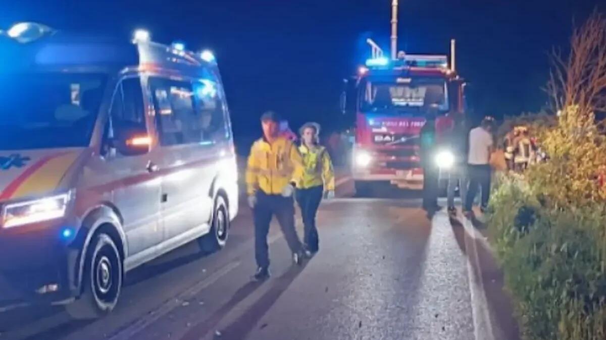 Esce di strada con l’auto e si ribalta: conducente trovato morto nel fosso - 