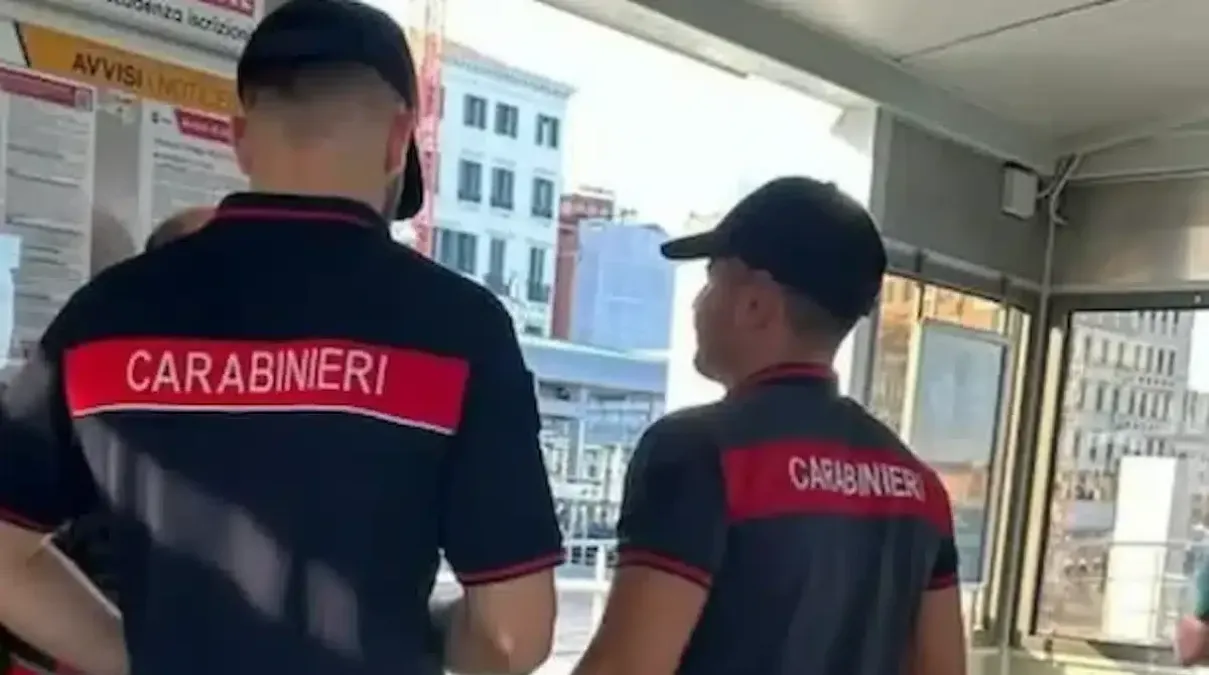 Turisti ebrei picchiati da 10 uomini con rottweiler: schiaffi, insulti e bottiglia di vetro lanciata addosso - 