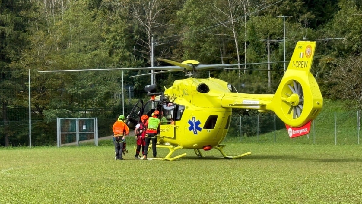 Si perde a 1600 metri di quota: giovane escursionista recuperata ad Andreis con l’elicottero - 