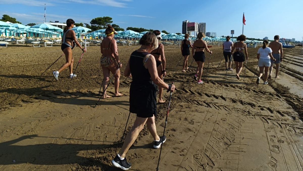 Estate di movimento e benessere a Lignano: oltre 800 presenze alle attività all'aria aperta -