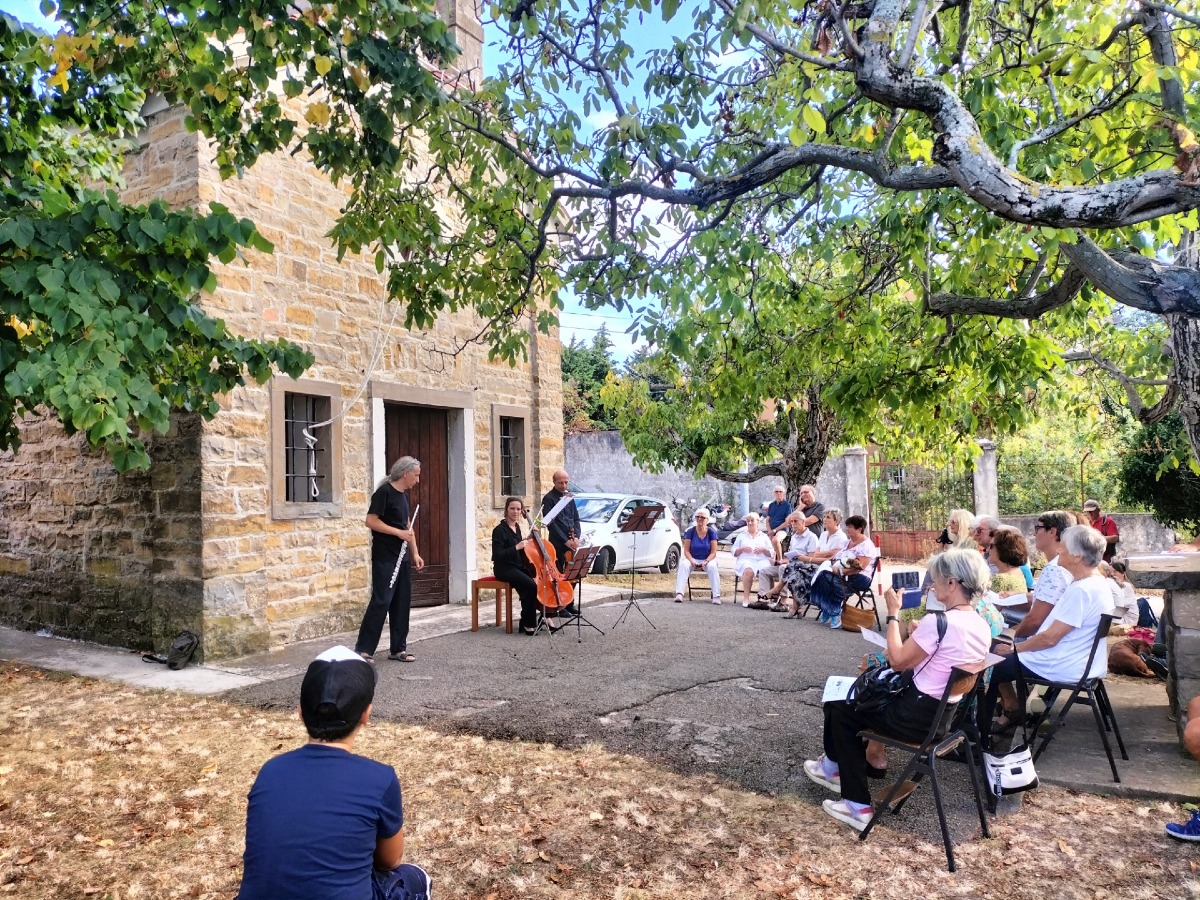 Muggia in Musica 2025, il 20 settembre concerto corale e poesia nella chiesa di Santa Barbara - 