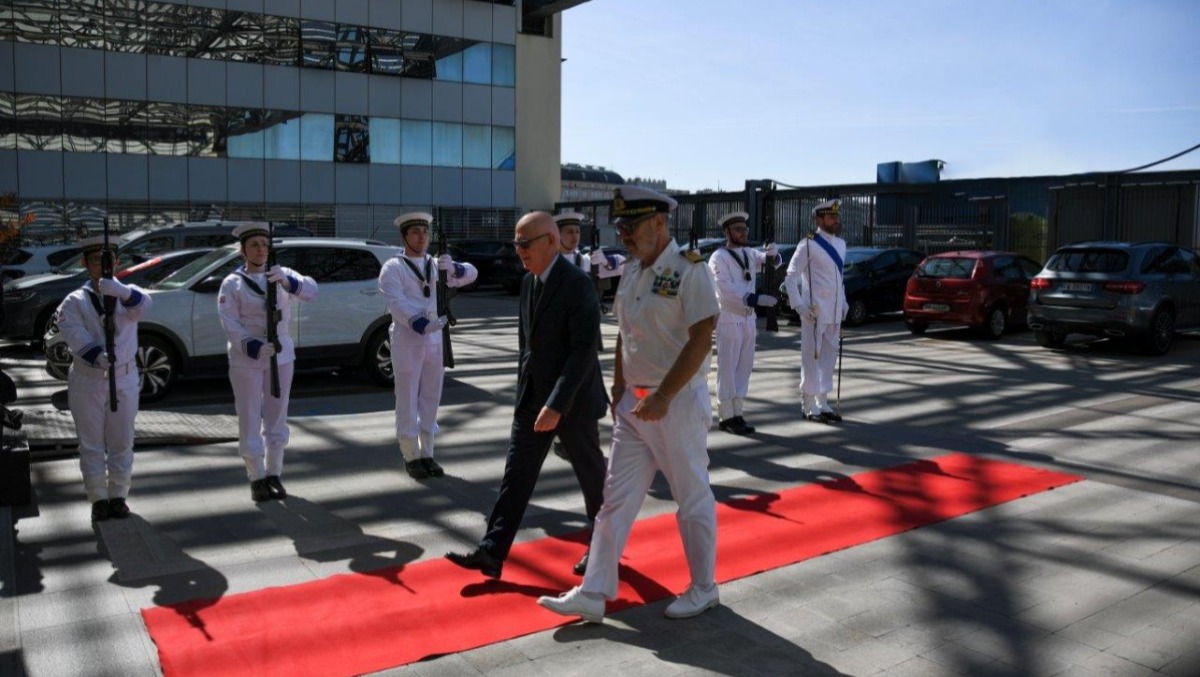 Trieste, il Prefetto visita la Guardia Costiera: collaborazione per la sicurezza marittima - 