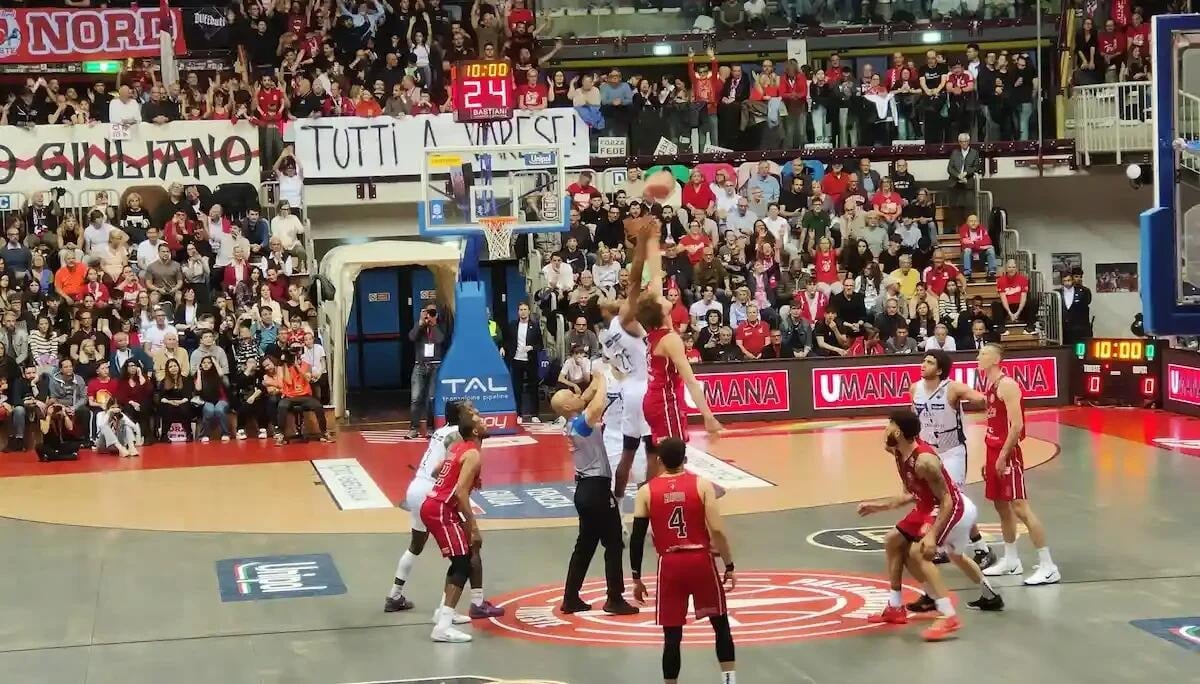 Pallacanestro Trieste, dialogo positivo tra società e Curva Nord: compromesso tra sicurezza e tifo - 