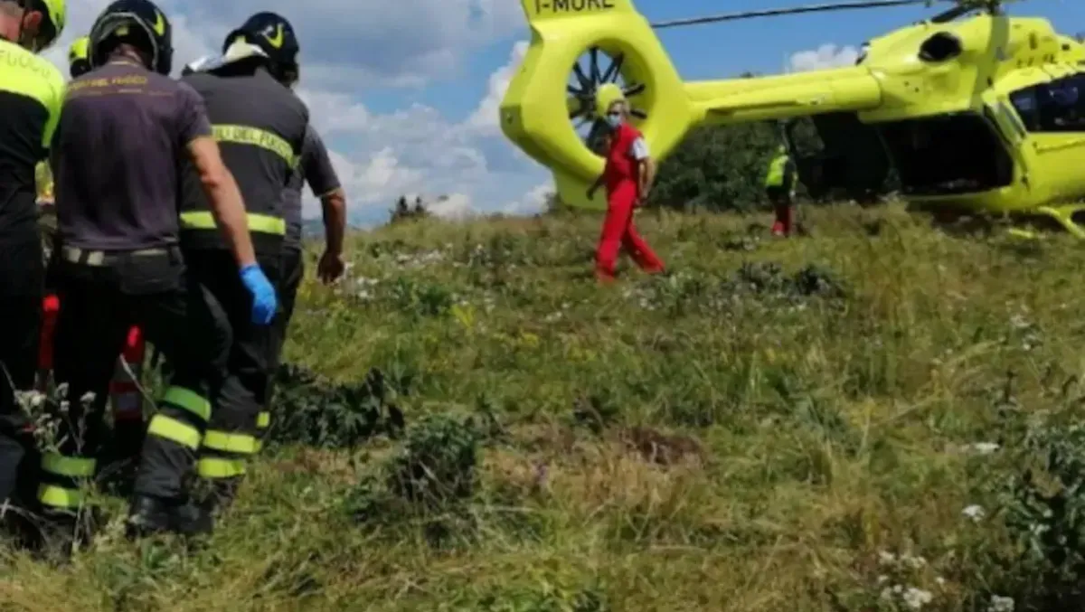 Escursione finisce male: scivola e sbatte il volto a terra, interviene l’elisoccorso - 