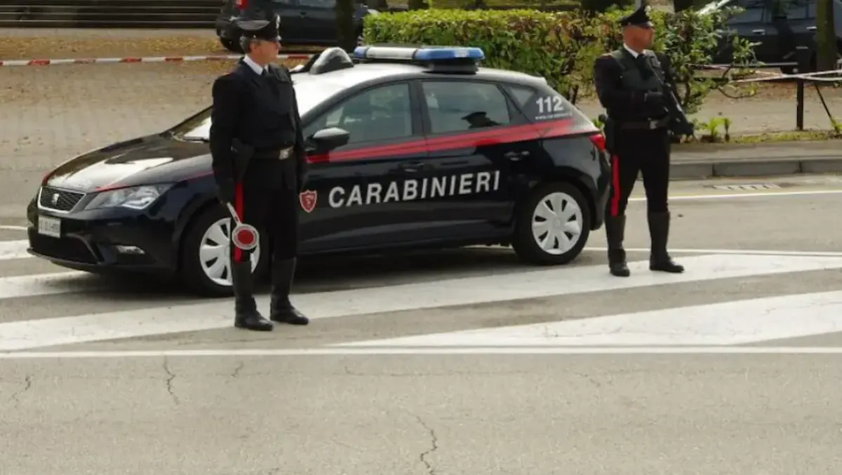 Pattuglie di carabinieri tra le strade della città: neopatentata trovata ubriaca, le maxi sanzioni - 