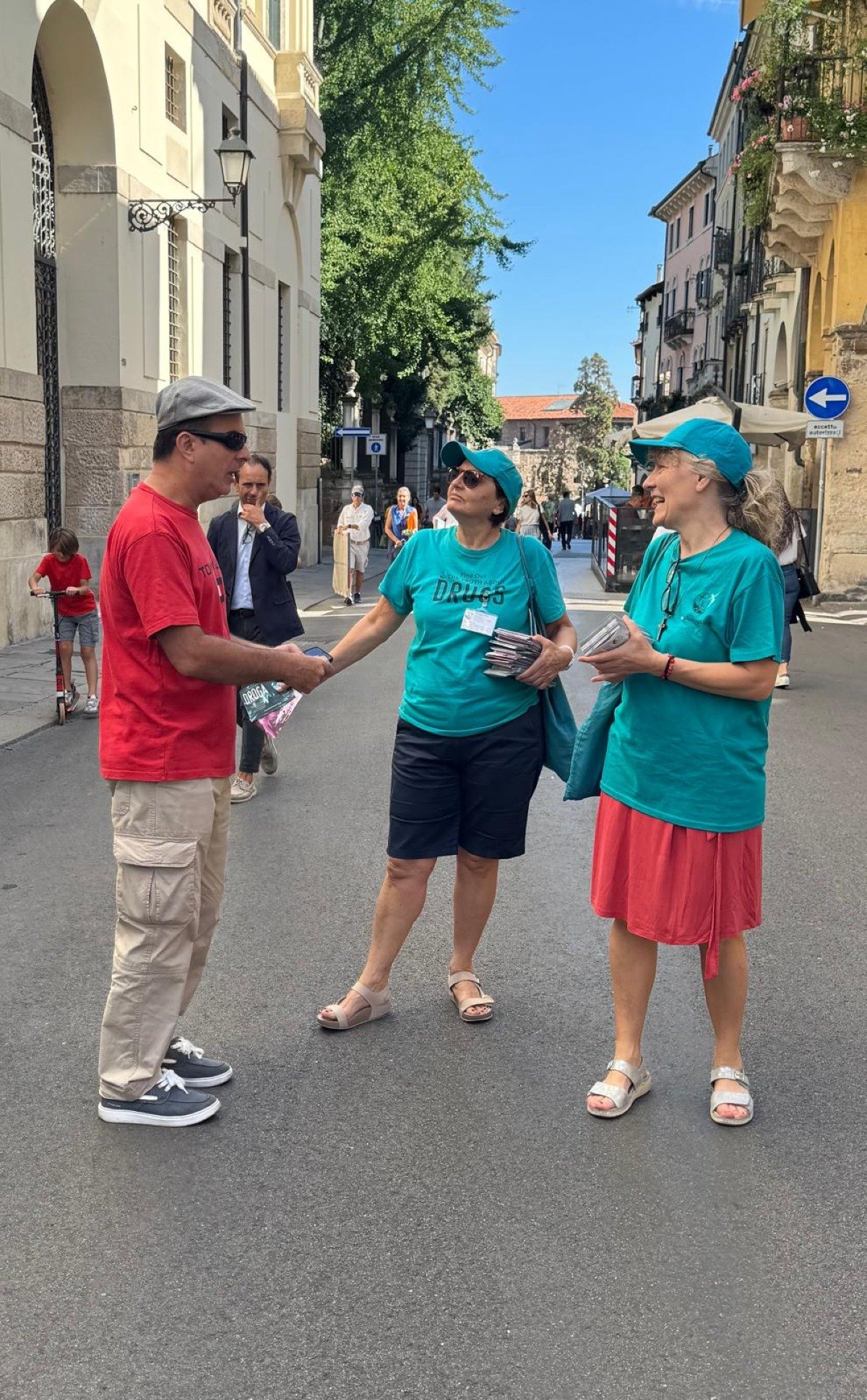 Vicenza, volontari di Mondo Libero dalla Droga tornano in centro storico dopo la pausa estiva -