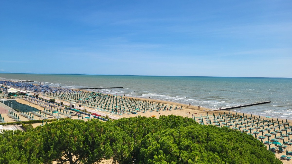 Jesolo, stagione balneare positiva: occupazione alberghiera all’80% e strutture ancora aperte -