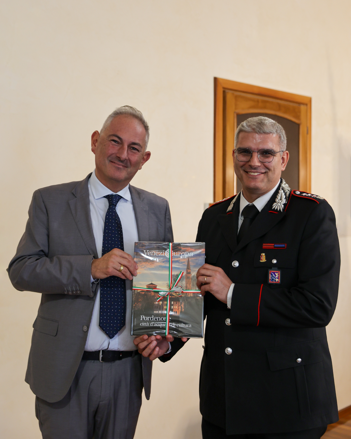 Il sindaco Basso accoglie il nuovo comandante provinciale dei Carabinieri a Pordenone - 