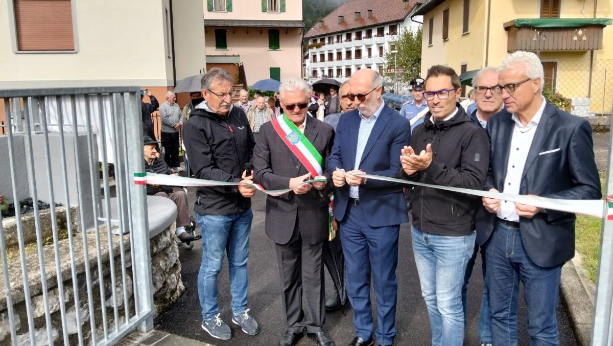 Rigolato inaugura l’ex asilo rinnovato: 1,5 milioni dalla Regione per un nuovo spazio polifunzionale - 