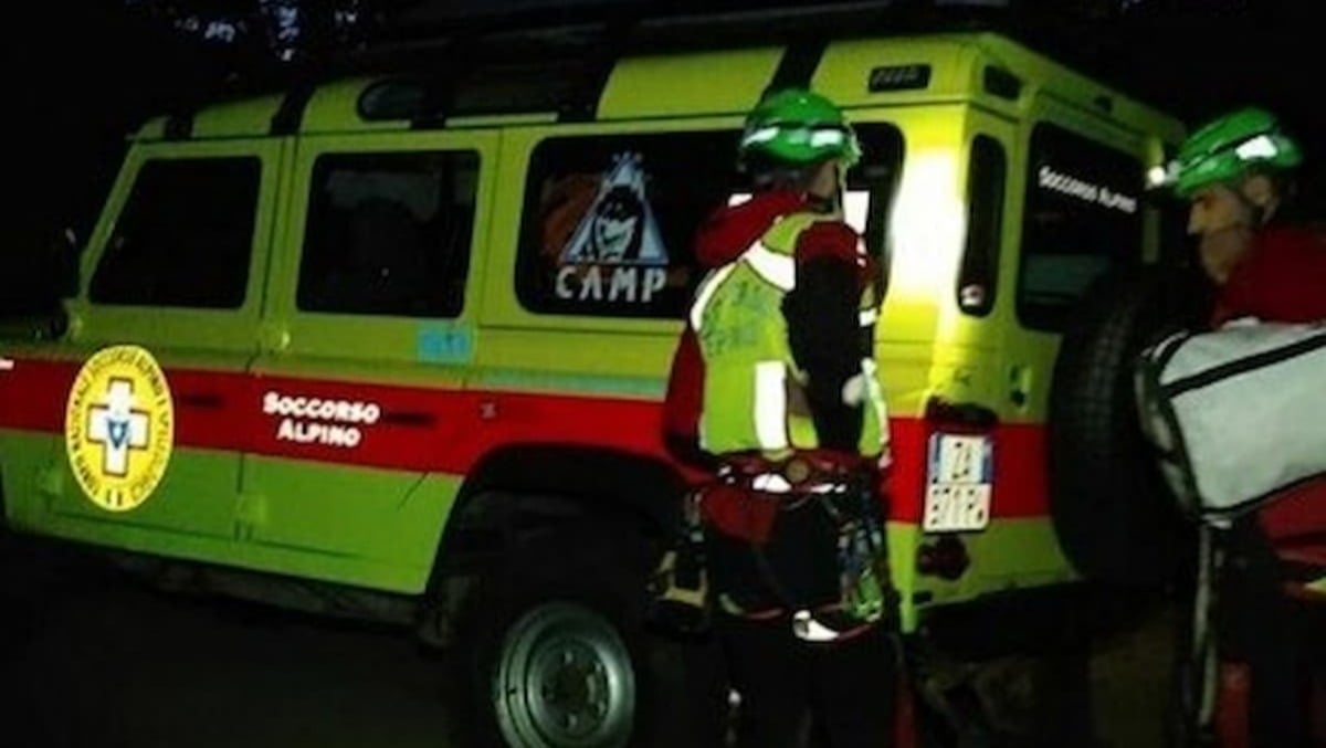 Escursioniste perdono l'orientamento sul Monte Tenchia: recuperate in  tempo prima del  buio e della pioggia - 