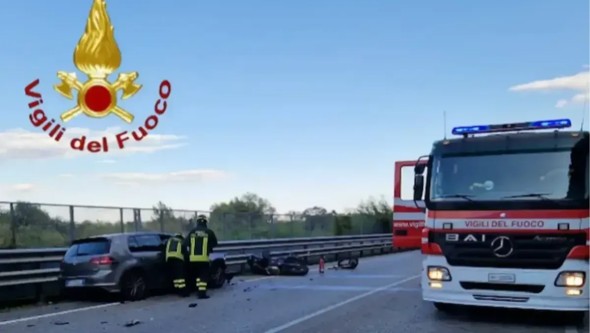 Terribile schianto tra moto e auto: muore un ragazzo di 28 anni - 