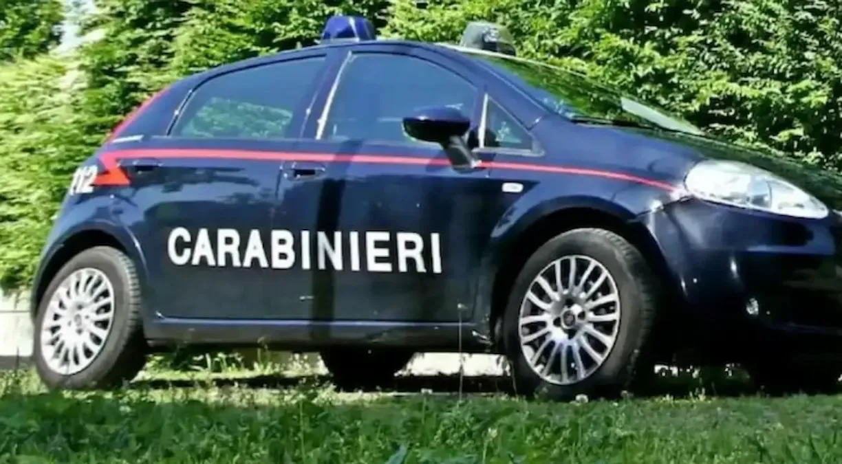 Violenza sessuale su minorenni in luoghi pubblici: colto in flagranza durante il quinto episodio - 