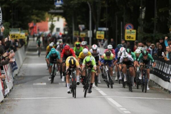 Ciclismo, torna la Coppa San Vito: 124 km di spettacolo con oltre 20 team, tra cui quello che lanciò Pogačar