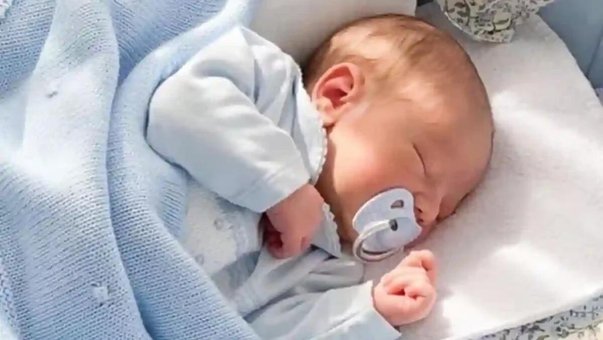 Neonato positivo alla cocaina, i genitori fanno i nomi dei pusher: sono un 55enne e un 71enne - 