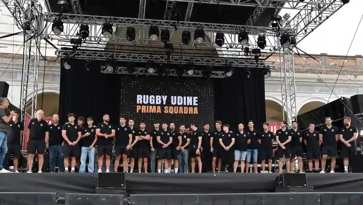 Festa del rugby a Udine, giovani e Prima Squadra in piazza Libertà: sul palco oltre 160 atleti - 
