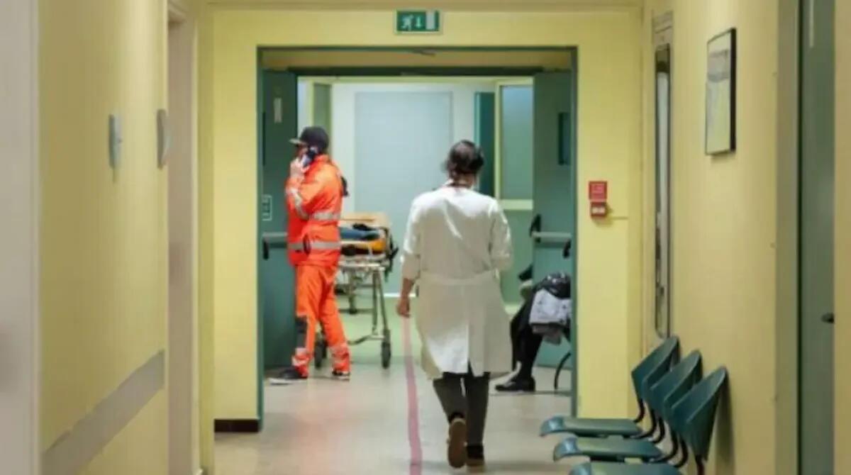 Muore a 13 anni per un tumore, genitori a processo per omicidio volontario: "Impedirono le cure" - 