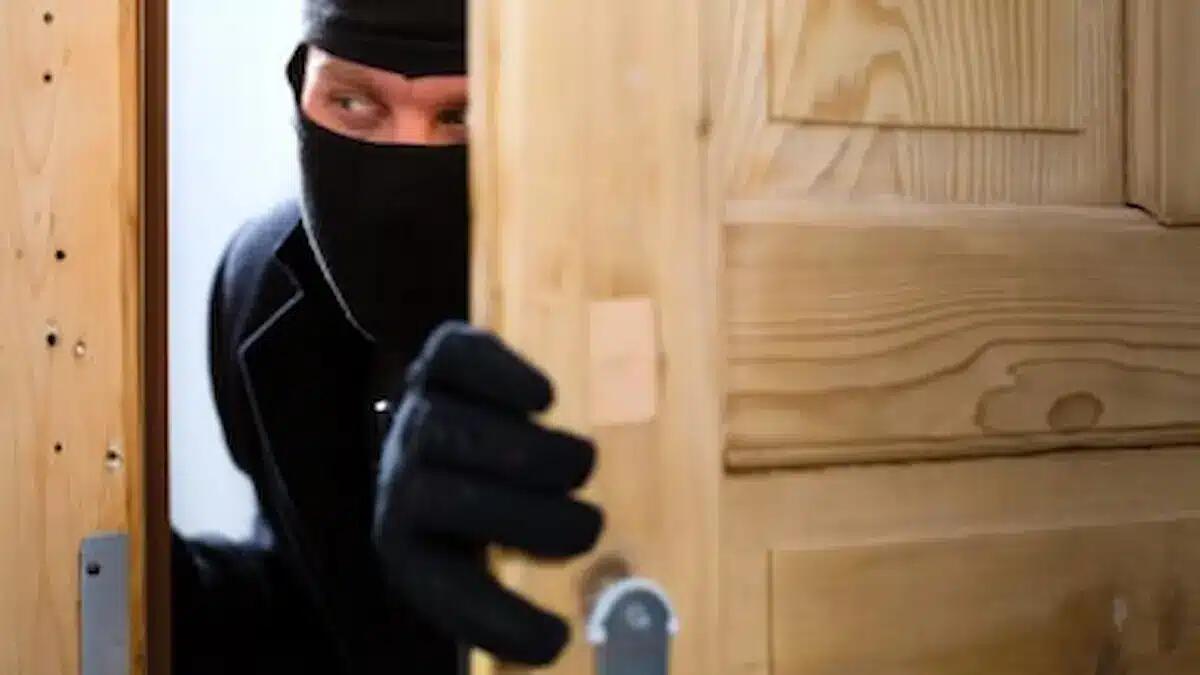 Due furti in abitazione ravvicinati a Sedegliano e Mereto di Tomba: bottino da 30mila euro - 