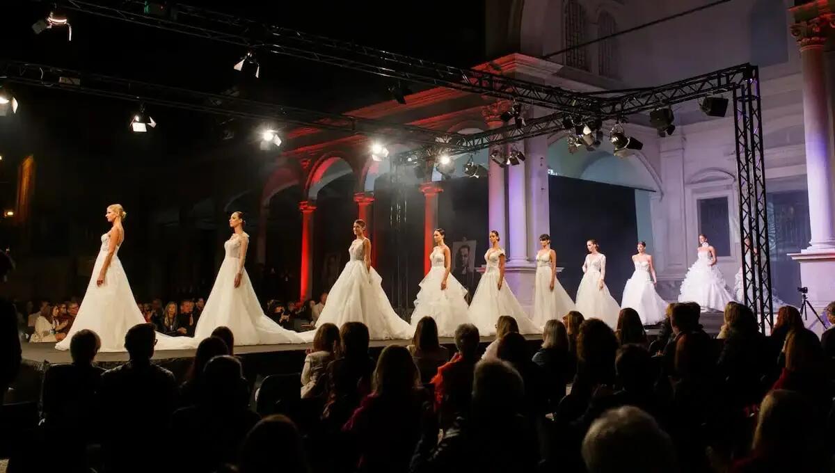 Piazza Libertà diventa passerella con il Wedding Fashion Show di Barbara Beltrame - 