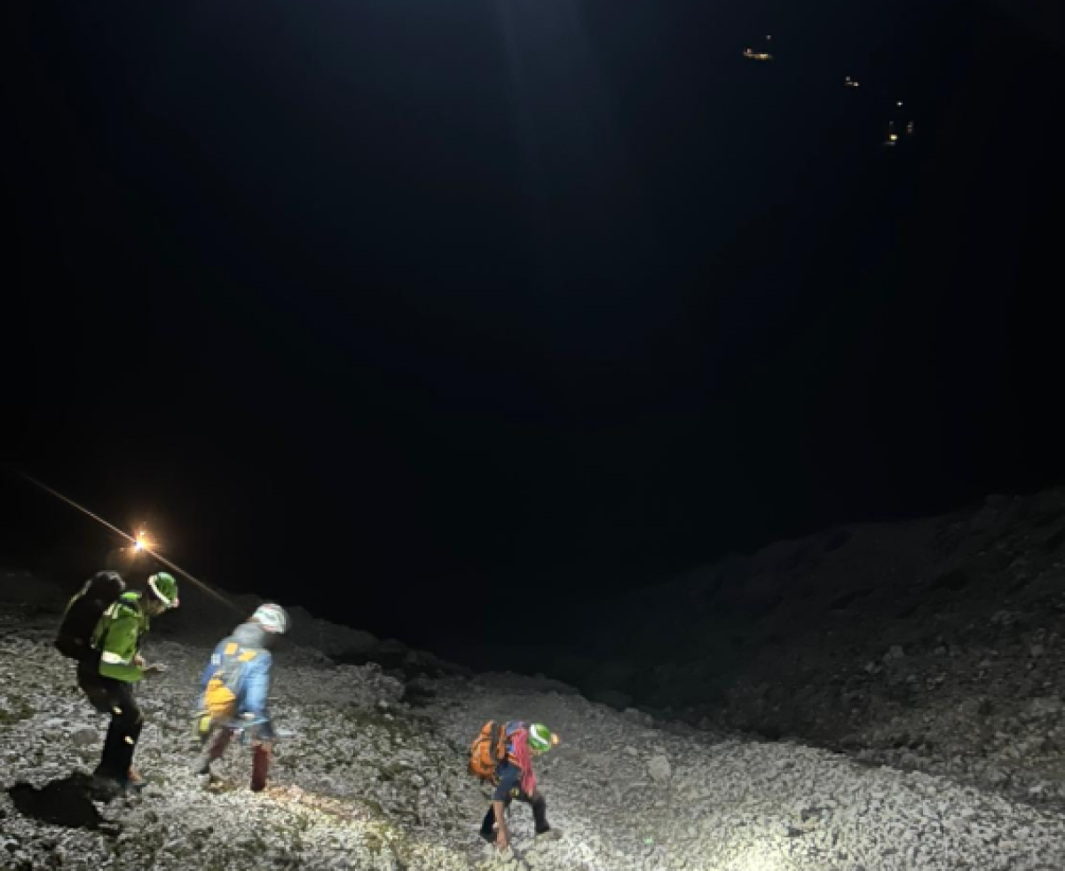Droni e sette operatori per recuperare la coppia di alpinisti