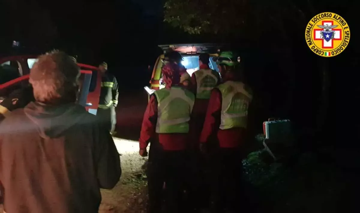 Cacciatore disperso nella nebbia a Tramonti di Sopra: ricerche in corso  - 