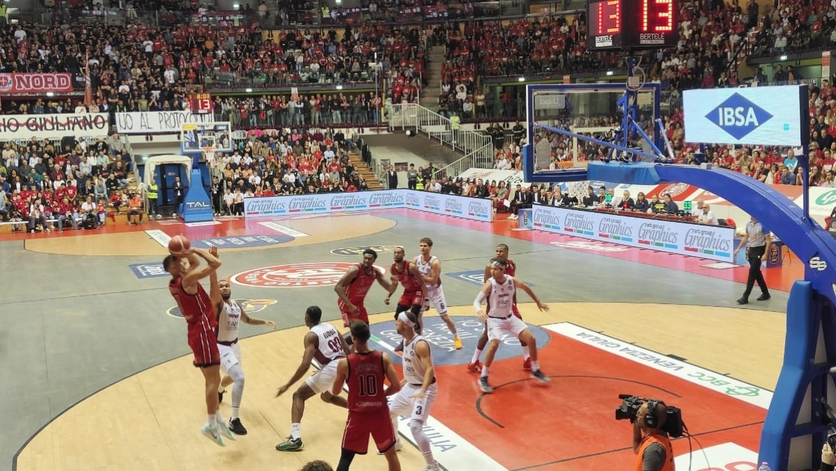 Basket, Trieste tenta la rimonta ma spreca nel finale: Trapani passa 87-91 - 