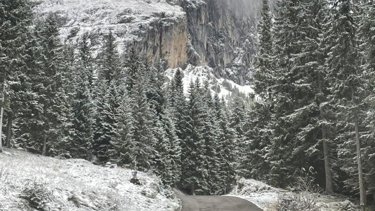 La prima neve in Friuli, cime e paesaggi imbiancati al risveglio - 