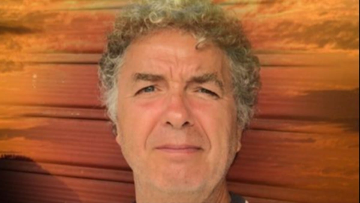 Interviene in difesa della moglie, all'improvviso il malore: crolla a terra e muore a 63 anni - 