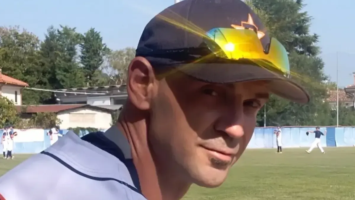 Pordenone, Massimiliano Zappia muore a 51 anni: lascia due figli. Il fratello: "Ti immagino insieme a papà" -