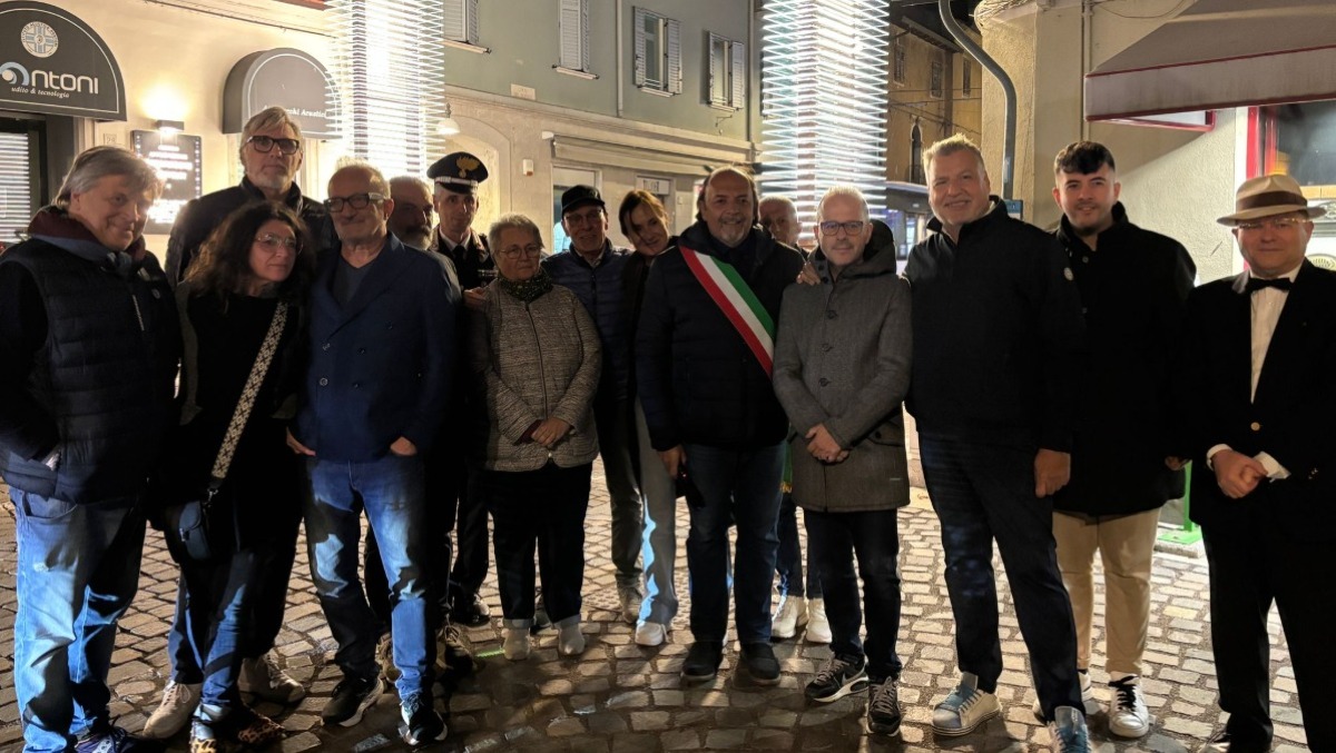 Monfalcone illumina la via dell’arte con un nuovo portale scenografico -