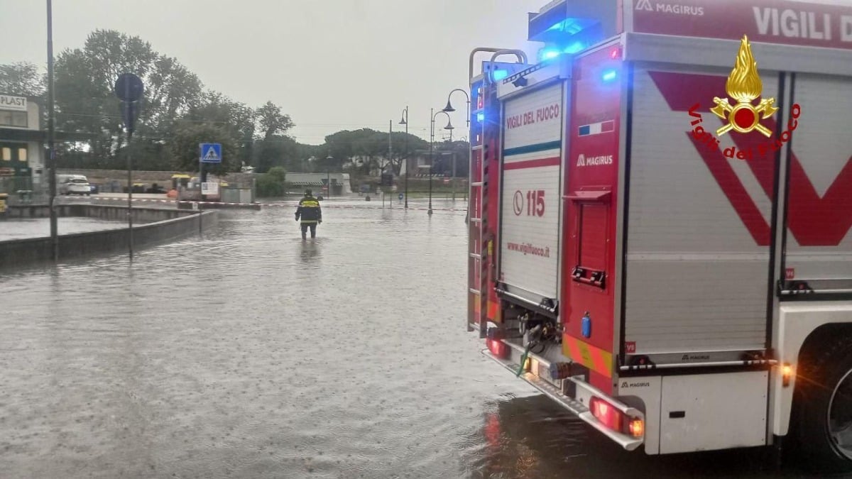 «Piogge intense, mareggiate e rischio allagamenti: maltempo in arrivo». Scatta l'allerta meteo -