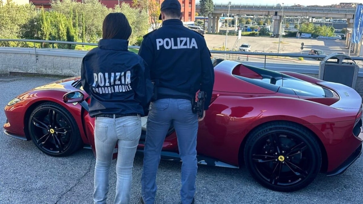 Ferrari acquistata con assegni falsi: 7 denunciati per truffa aggravata tra cui due pordenonesi -