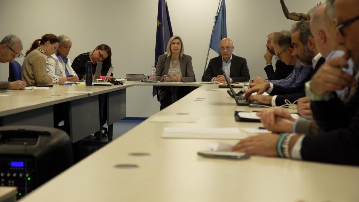 Logistica del Nord Est: il FVG presenta le nuove strategie e il disegno di legge sugli insediamenti logistici -