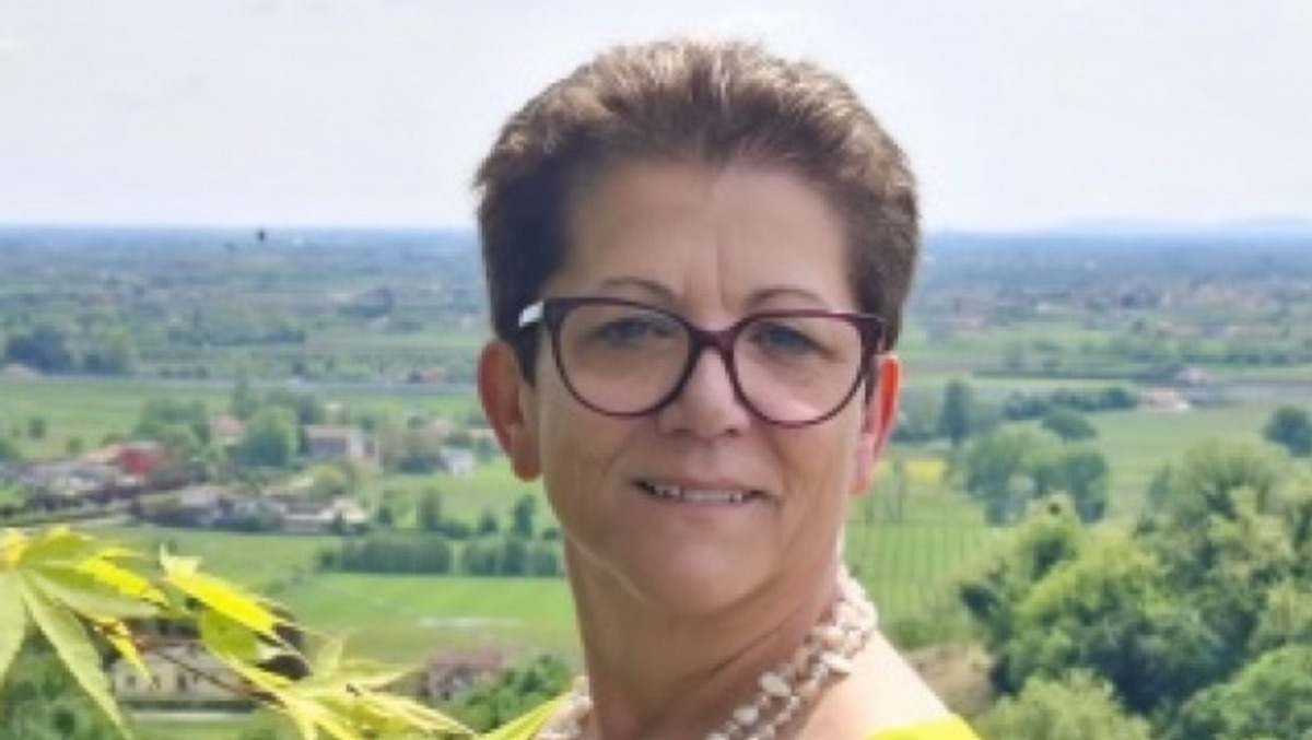 Vacanza per l'anniversario di matrimonio si trasforma in tragedia: Manuela stroncata da malore in Egitto -