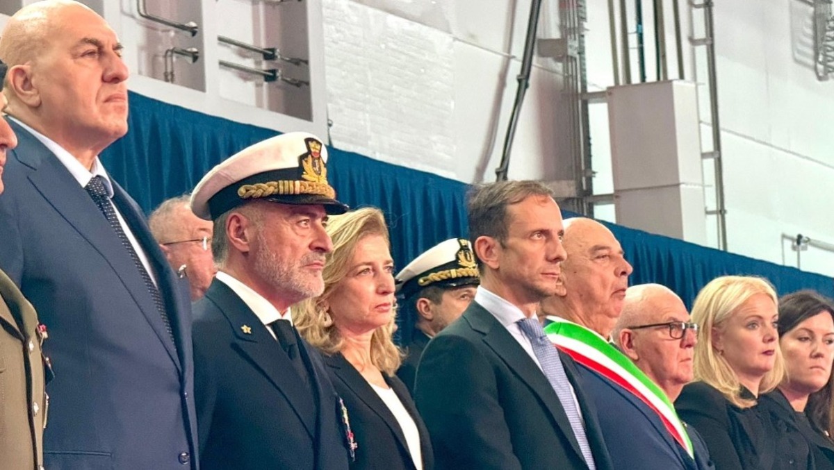Trieste celebra la nave ammiraglia della Marina: esempio di eccellenza tecnologica italiana -