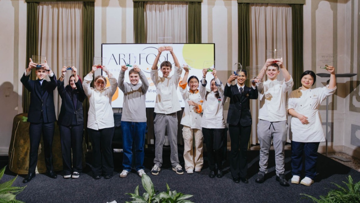 Pordenone, Antonio Cabrini premia i giovani chef, pasticceri e bartender vincitori di "Artandfood Young" -