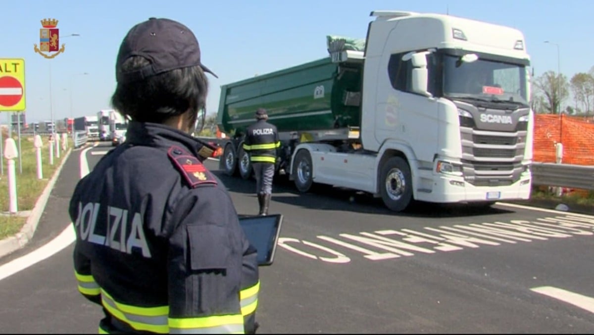 Basta frodi sulle emissioni ambientali: la Polizia di Udine lancia i nuovi dispositivi hi-tech -