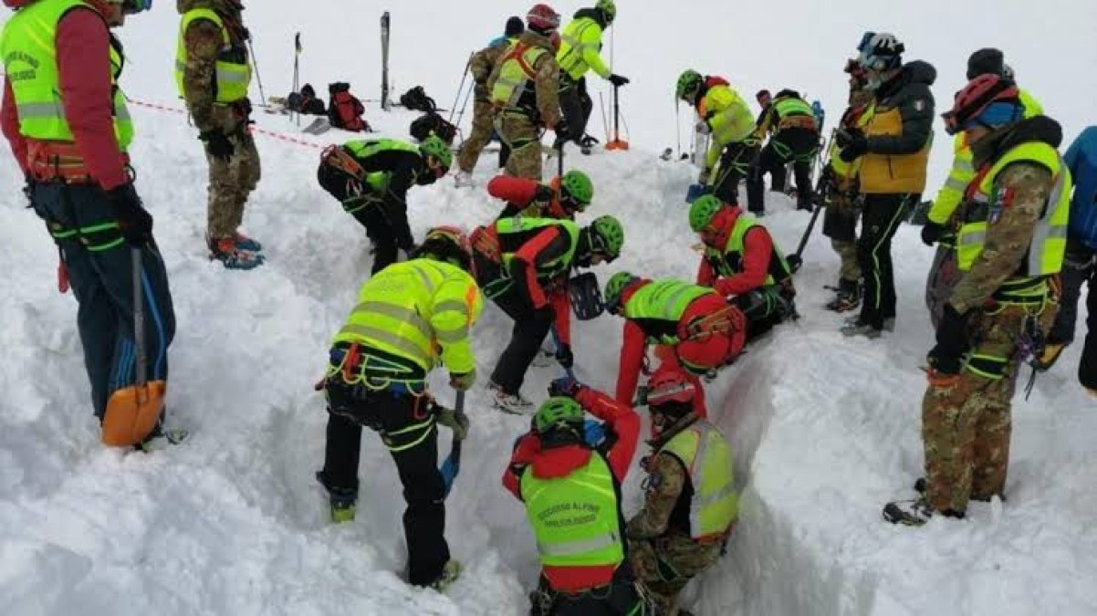 Tragedia in alta quota, valanga sull’Ortles: il bilancio provvisorio è di due morti e tre dispersi - 