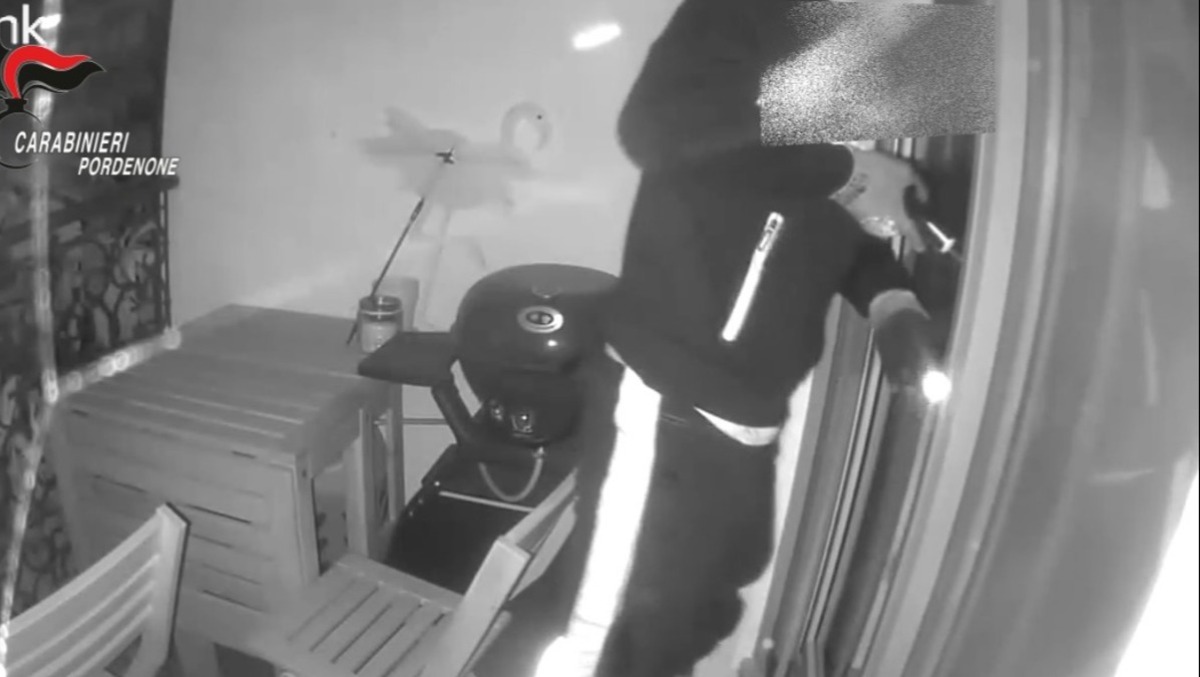 13 furti a segno in case isolate tra Friuli, Veneto e Lombardia: arrestati due albanesi - VIDEO - 