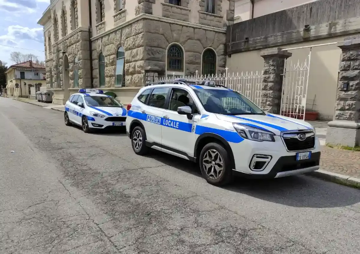 Udine, incidente in viale Palmanova con tre feriti: il responsabile mostra i documenti, ma sono falsi - 