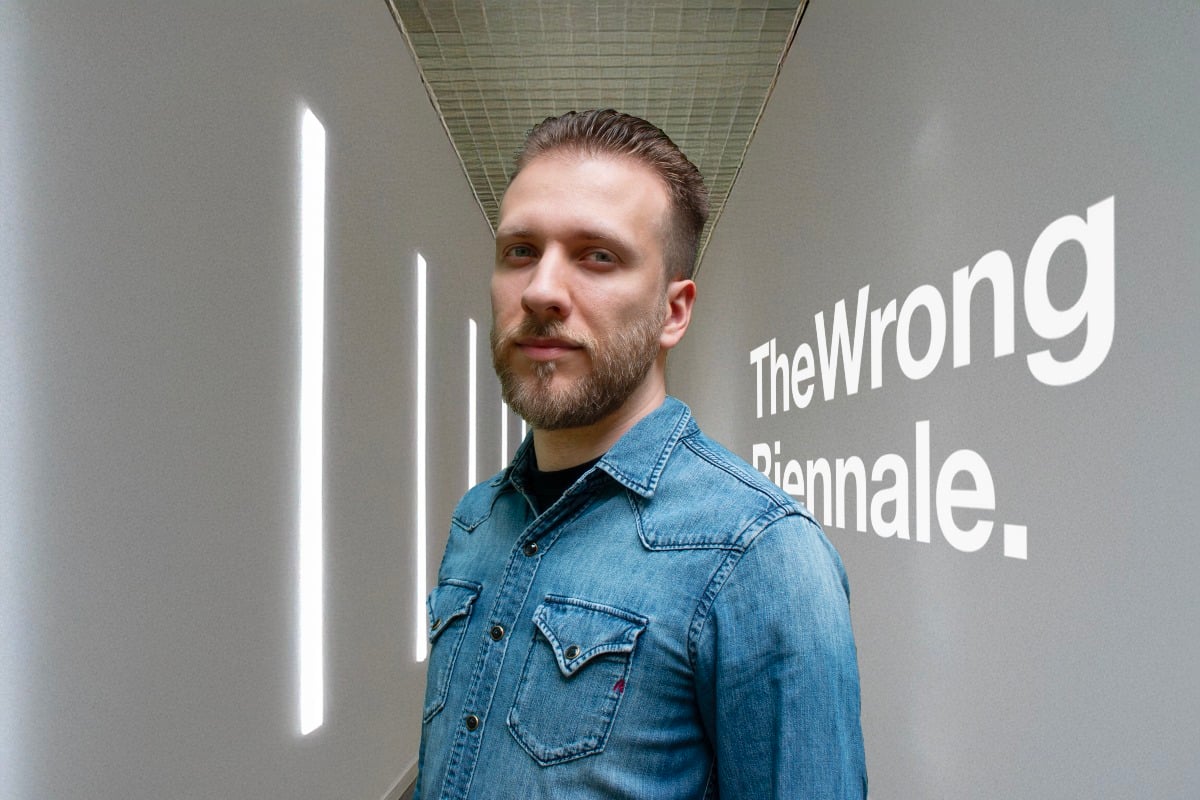L’artista veneto Enrico Dedin alla The Wrong Biennale: il suo contributo a 7 padiglioni - 
