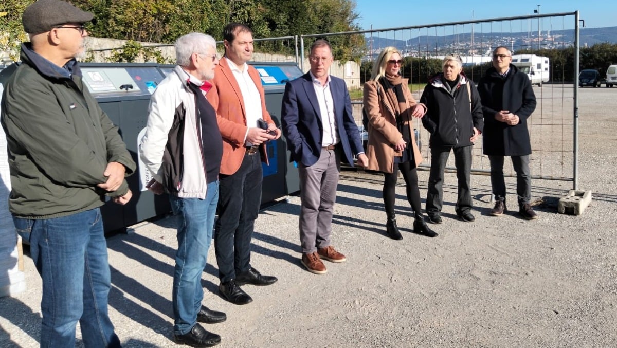 Muggia rivoluziona la raccolta rifiuti nel centro storico con le nuove isole ecologiche - 