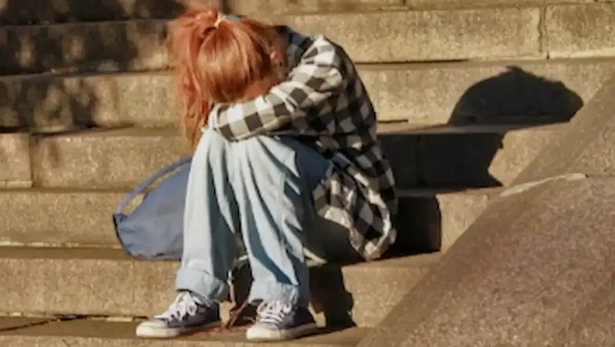 "Sali sul furgone, sono un amico di tua mamma": maniaco tenta di adescare una 12enne fuori da scuola - 