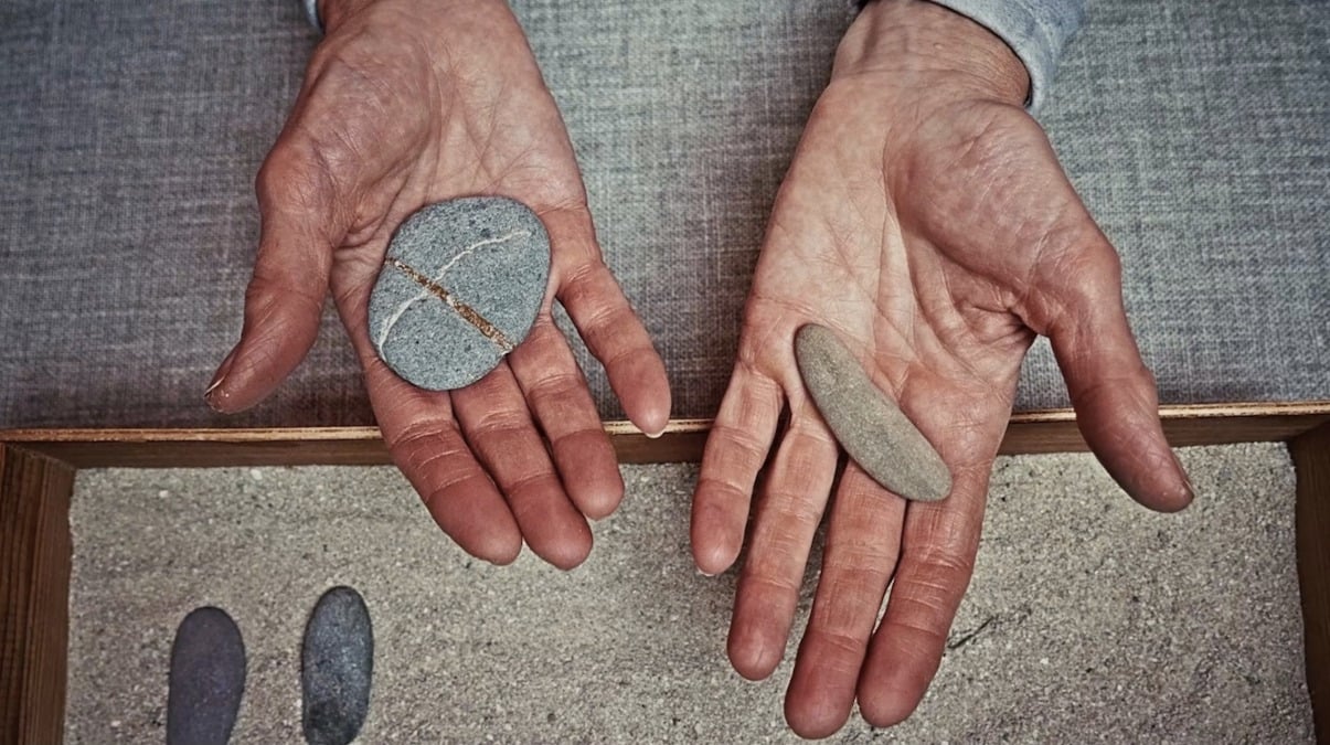 “Oltre le sbarre, sotto la sabbia”: le detenute del Coroneo protagoniste di un’Antigone virtuale - 