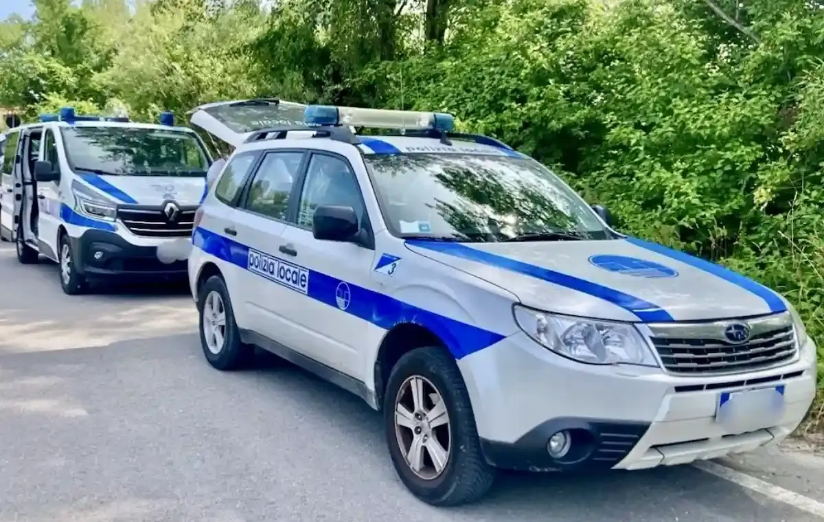 Monfalcone, sulla bici a oltre 18 km/h senza pedalare: la Polizia lo ferma, poi la scoperta - 