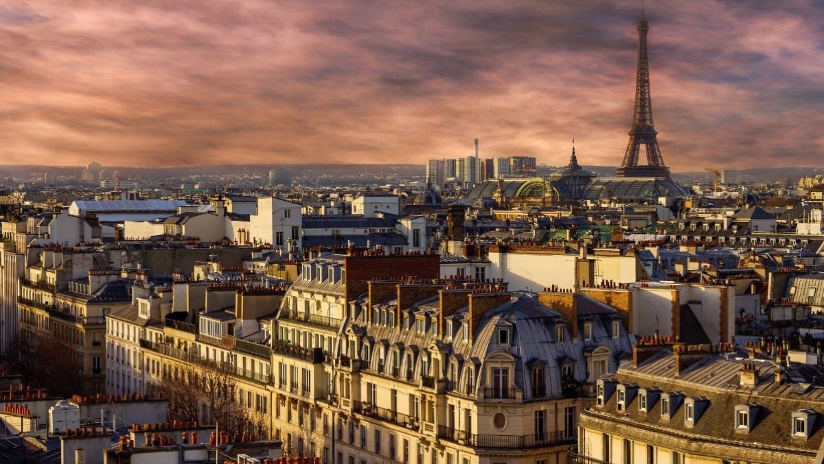 Spinta a terra lungo un boulevard parigino: 51enne vicentina in gravi condizioni - 