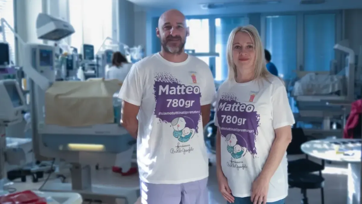 Giornata della Prematurità, Trieste si illumina di viola: una settimana di iniziative tra ricerca e speranza - La dottoressa Laura Travan e il dottor Gabriele Cont