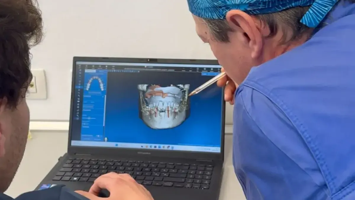 Impianto dentale a Anzola dell'Emilia: capire la durata di dolore e gonfiore dopo l’intervento - 