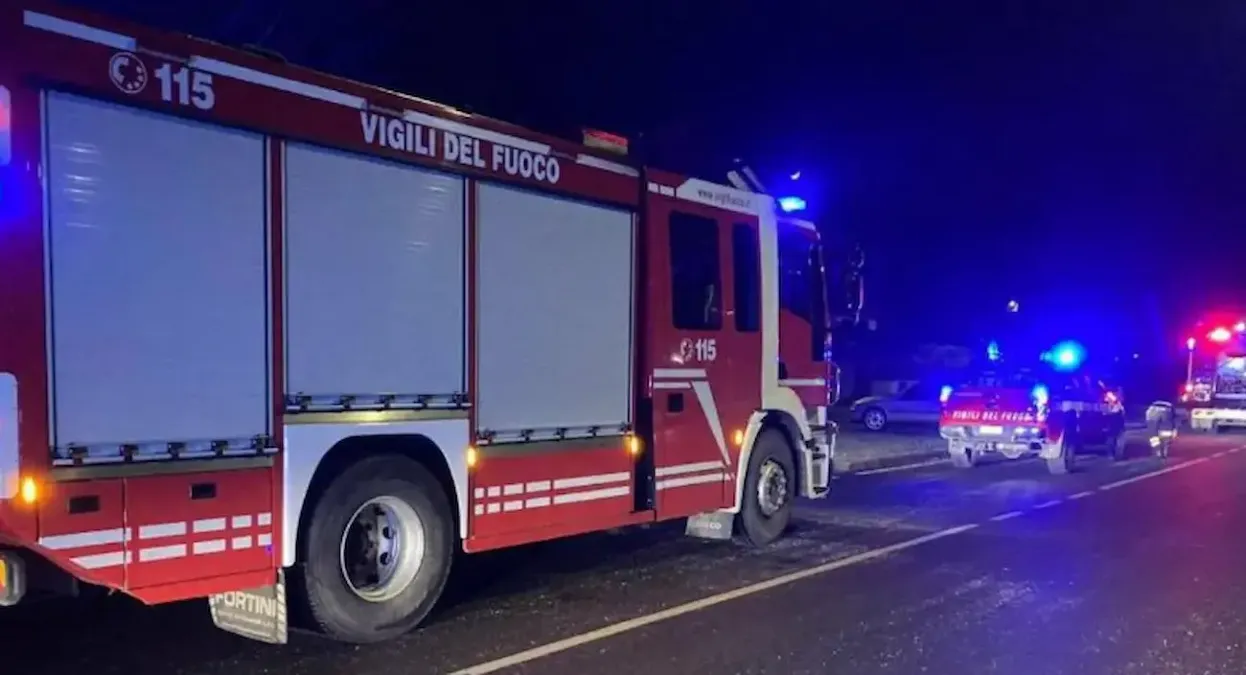 Scoppia un incendio all’undicesimo piano: 100 persone evacuate, 3 carabinieri intossicati - Immagine di repertorio